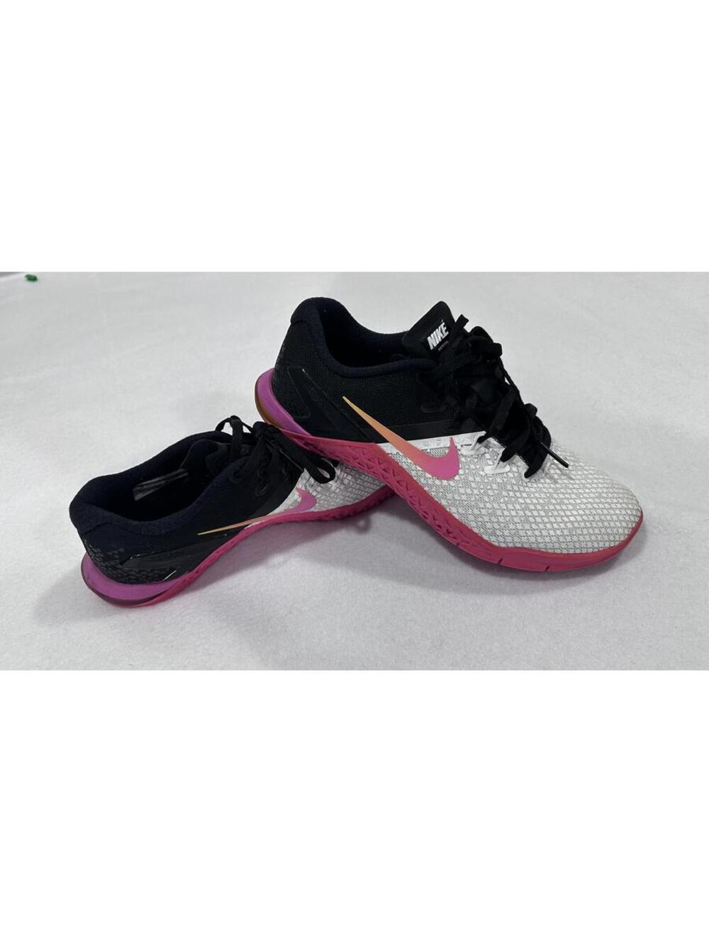 Nike Metcon Training Shoes White Black Pink US 6